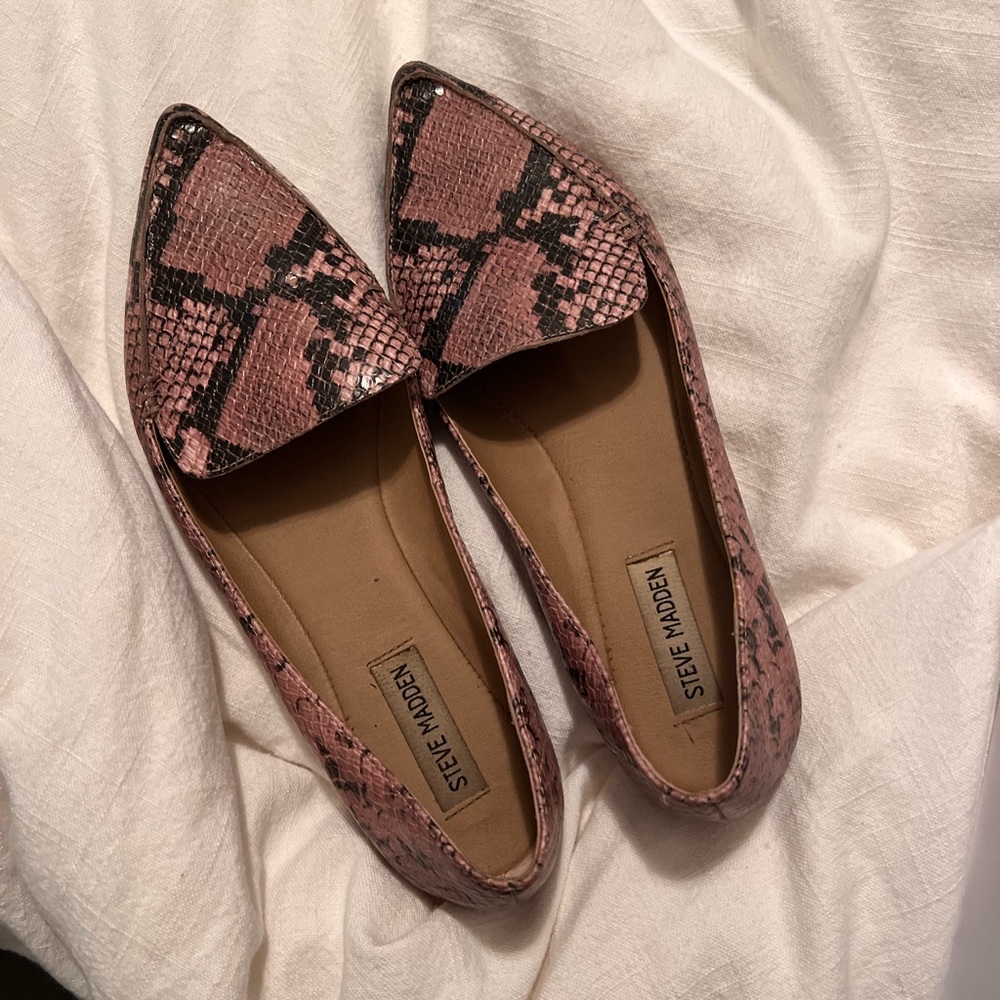 Steve Madden Blush Snakeskin Flats